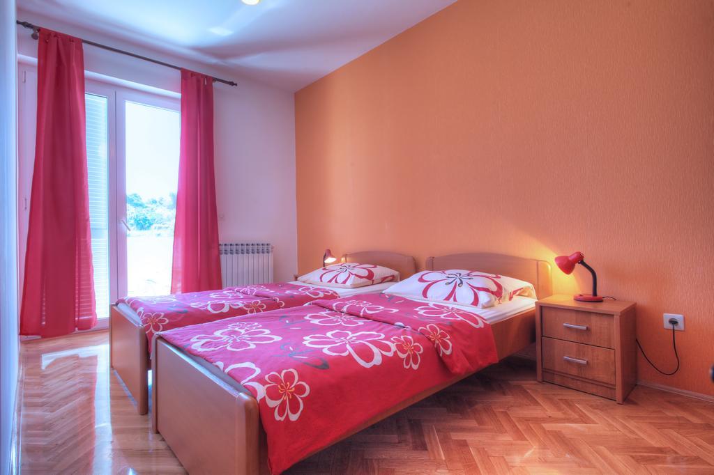 Apartments Irena Jezera Zimmer foto